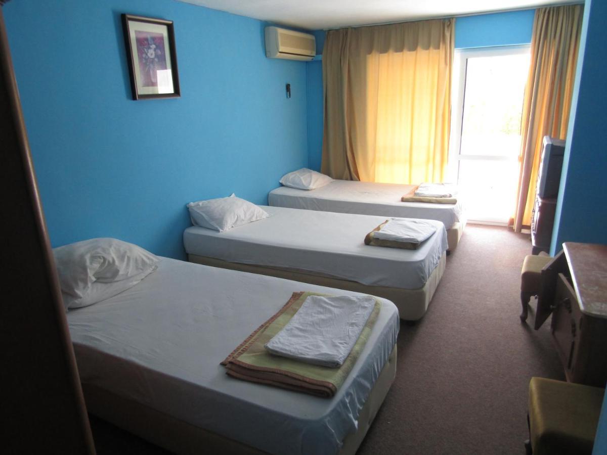 Hostel Papagal Varna Eksteriør billede
