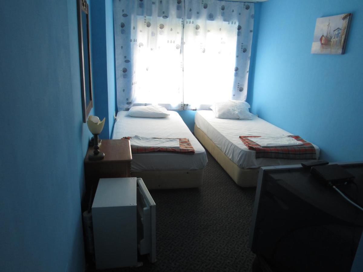 Hostel Papagal Varna Eksteriør billede