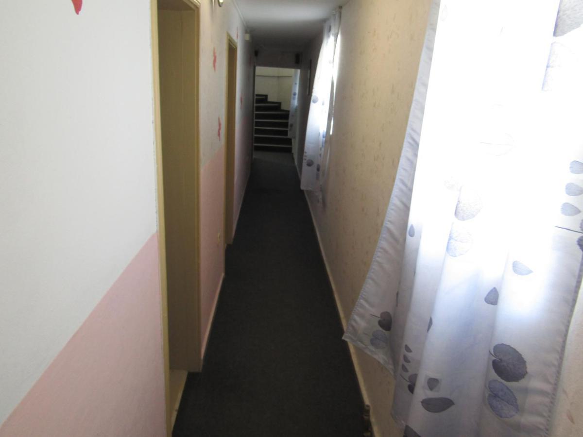 Hostel Papagal Varna Eksteriør billede