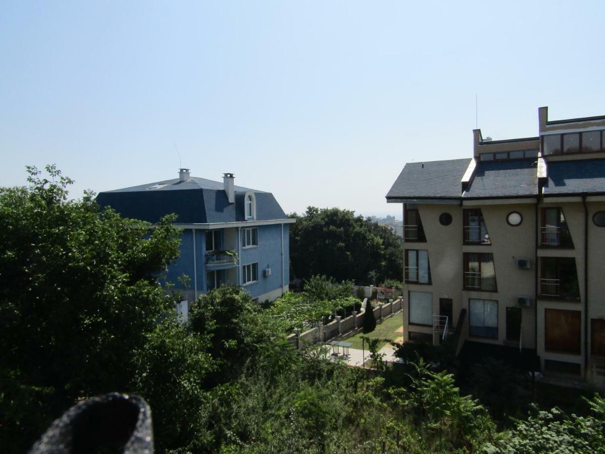 Hostel Papagal Varna Eksteriør billede