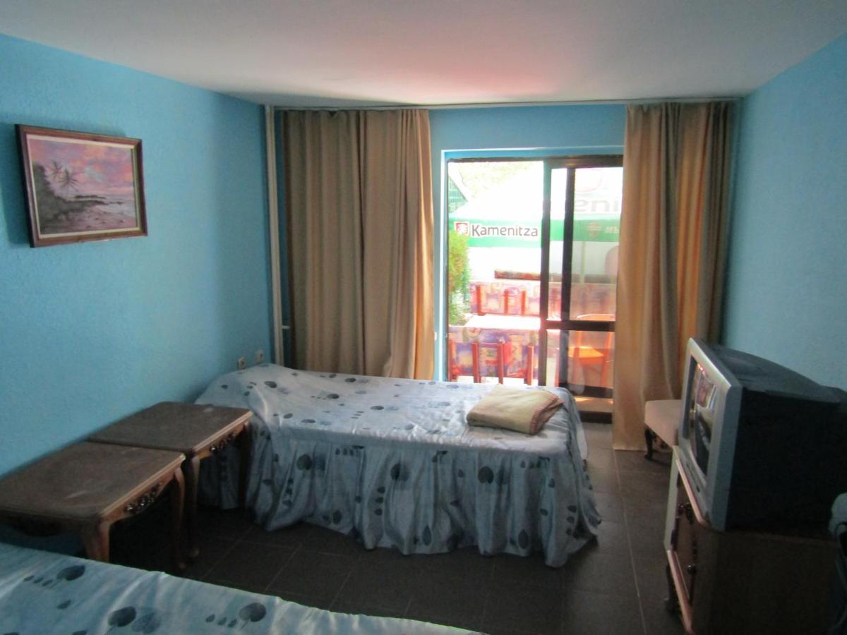 Hostel Papagal Varna Eksteriør billede